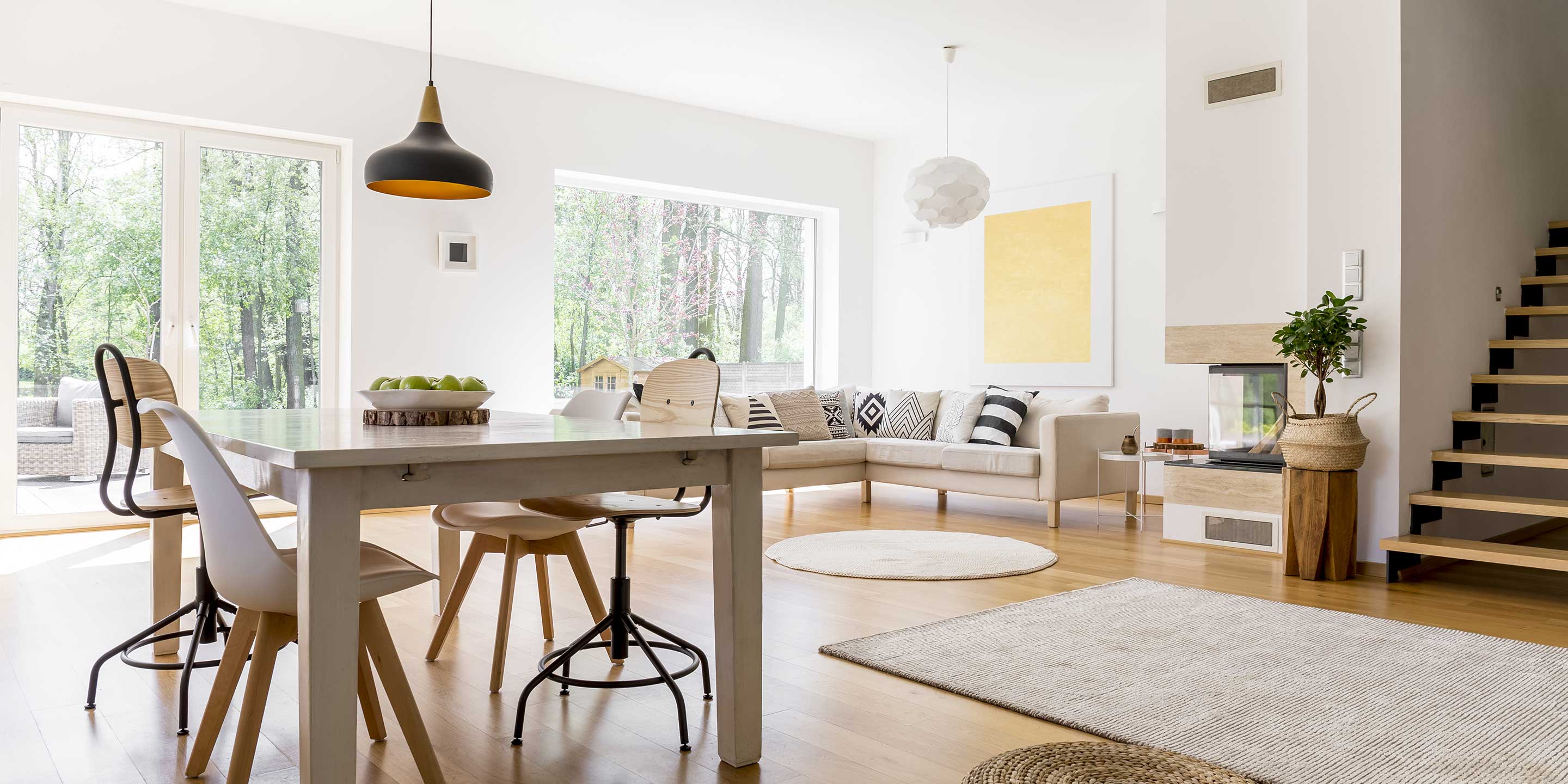 Blaty drewniane do kuchni – rodzaje drewna i ich właściwości